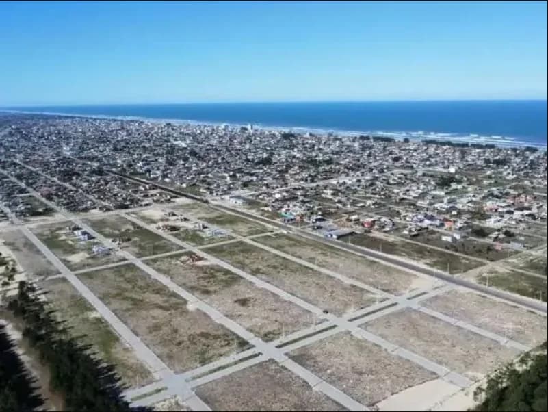 Boom imobiliário em Balneário Gaivota: a cidade está preparada para o aumento da população sem colapsar no próximo verão?